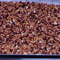 ジャングルピーナッツのキャラメルミルクショコラ【200g】