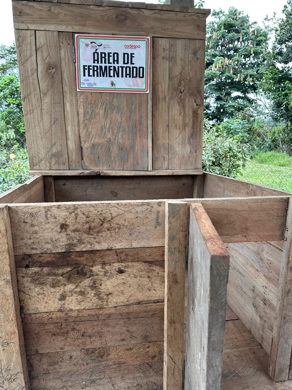 カカオ豆：アリバエスメラルダス アソプロカナンデ組合 チャチ族 5日発酵 2025年  1kg/5kg/20kg